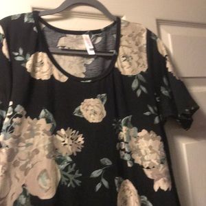 Lularoe perfect tee